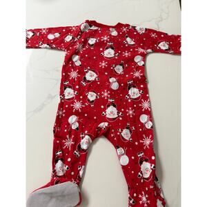 Sara’s Prints Baby Pajamas 6M Red Santa Snowflakes Footed Sleeper Zip NWT